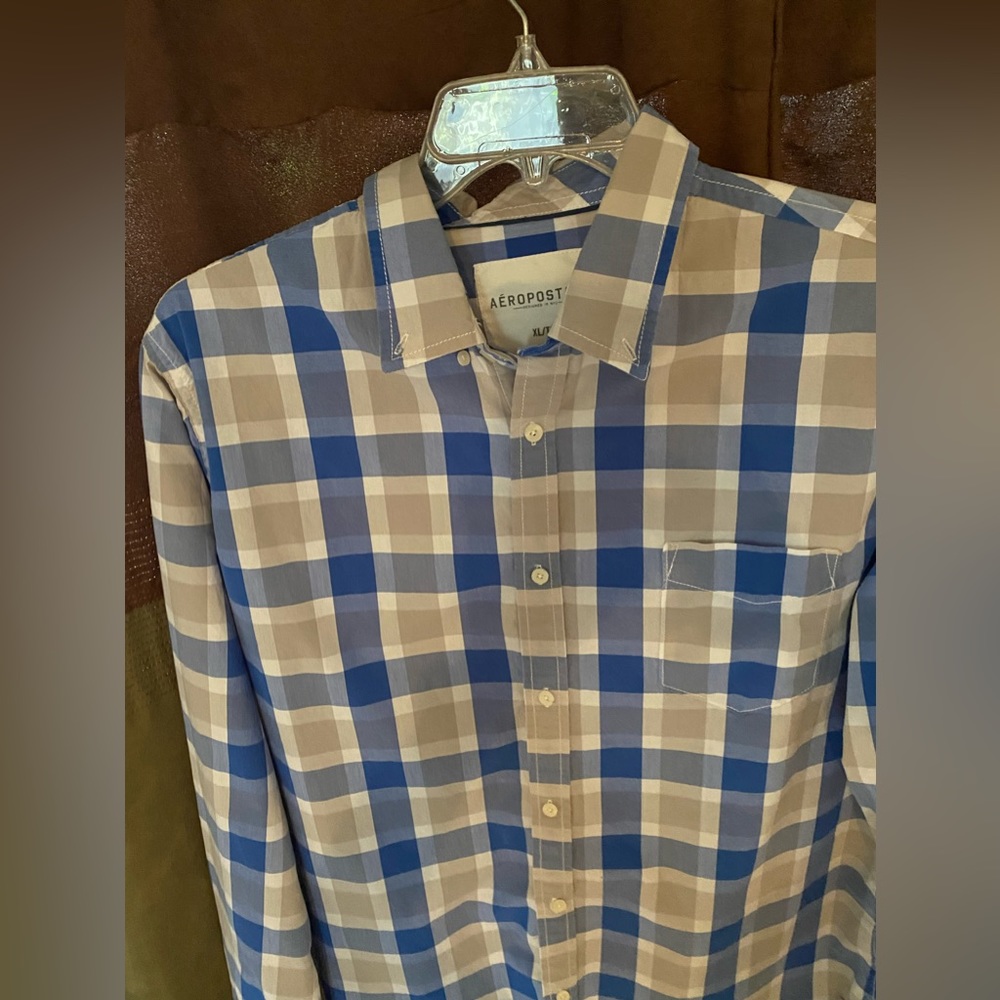 Aeropostale Men’s XL Long Sleeved Buttoned Shirt - Picture 3 of 5